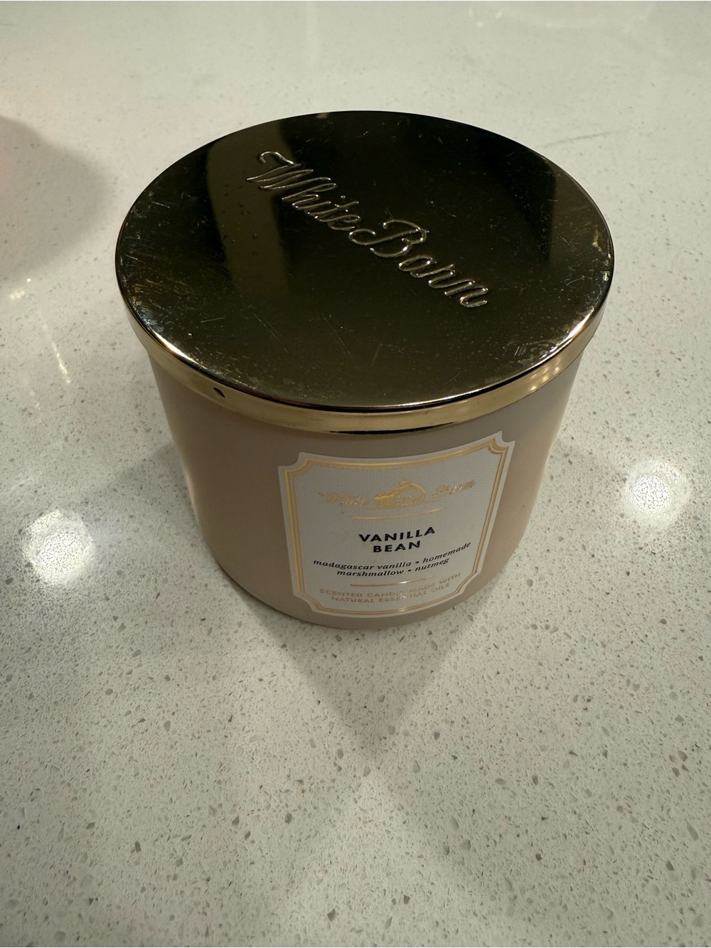 Bath & Body Works White Barn Vanilla Bean 3-Wick Candle 14.5 oz w/ Lid
